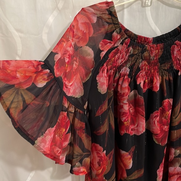 a.n.a Black And Red Floral Blouse, Size Small - Picture 3 of 7